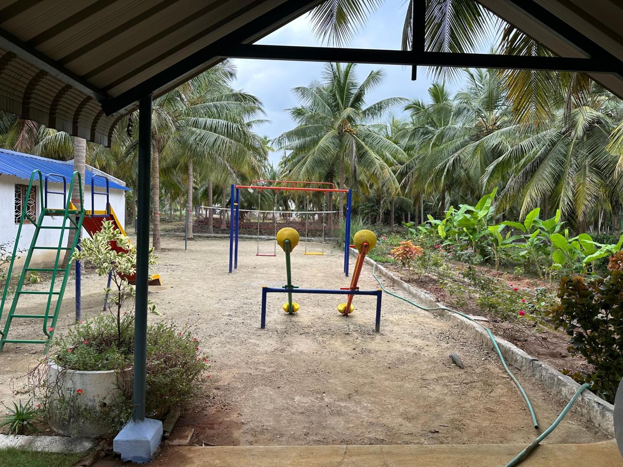 Sakthi Garden Home Stay Ироду Экстерьер фото