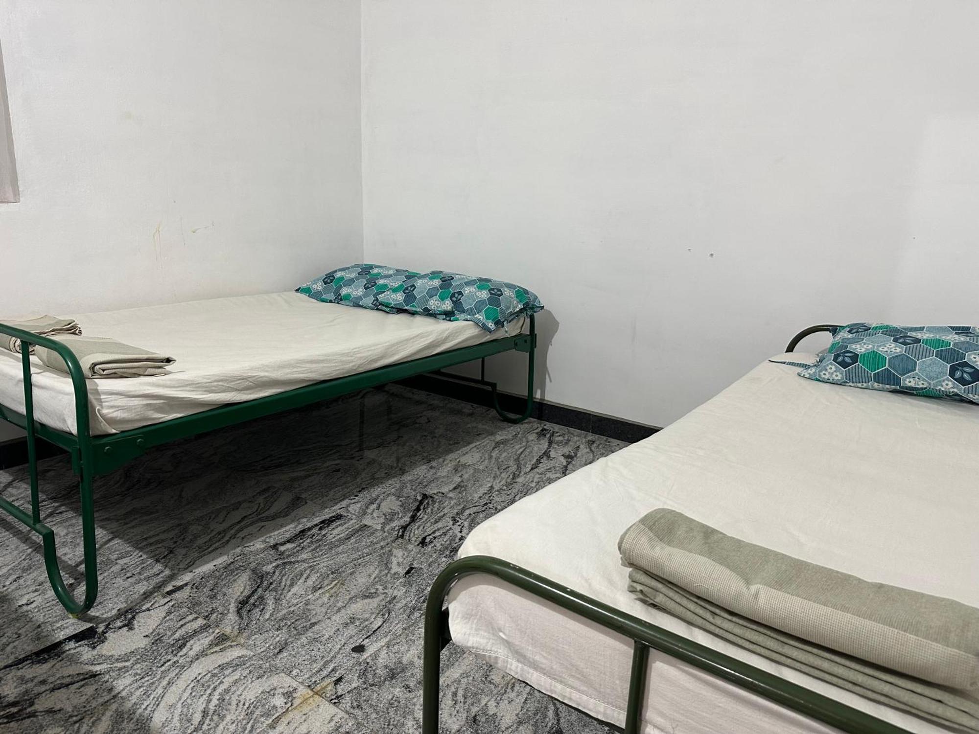 Sakthi Garden Home Stay Ироду Экстерьер фото